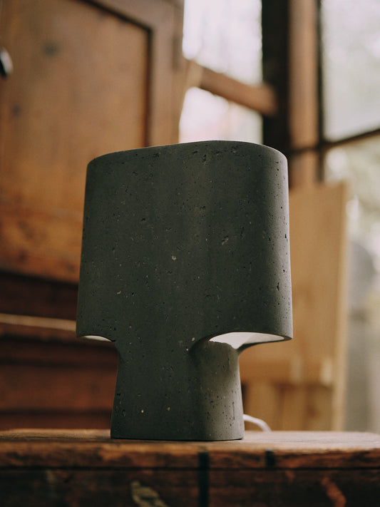 Lampe de table Bien Paris noire décoration intérieur goodmoods